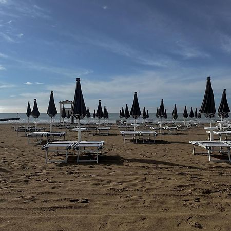 Apartment Luma With Pool Lido di Jesolo Zewnętrze zdjęcie