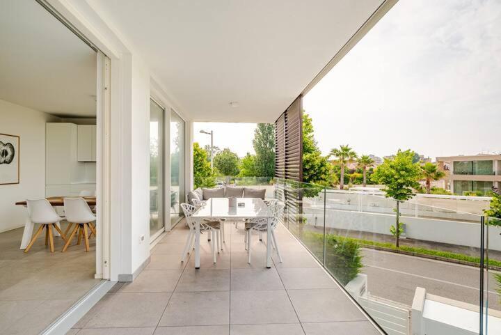 Apartment Luma With Pool Lido di Jesolo Zewnętrze zdjęcie